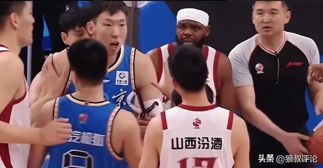 赛程信息-许利民：周琦眼睛受伤和去年类似，明天会去眼科做详细检查