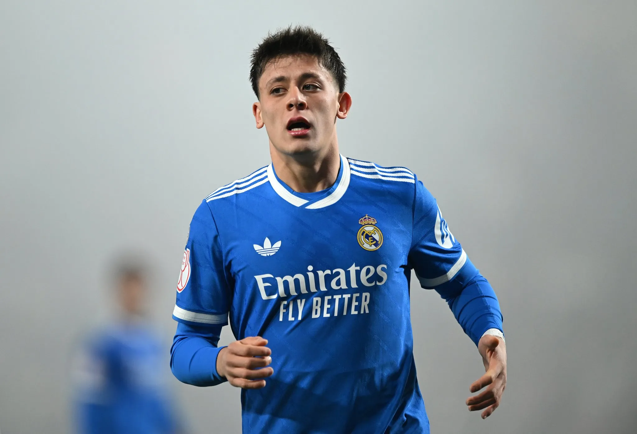 赛车投注-ESPN：阿森纳密切关注皇马中场居莱尔，但采取行动或要夏窗